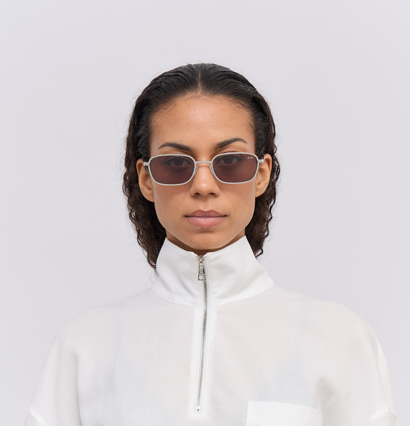 Fierce - Shiny silver - James Ay - Model