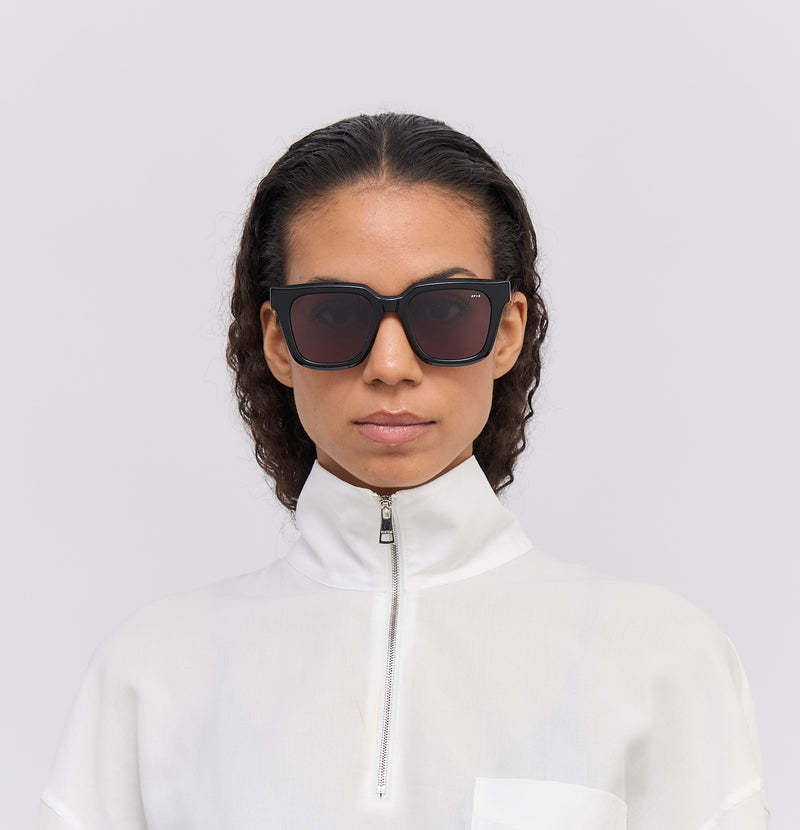 Ruben - Black - James Ay - Model