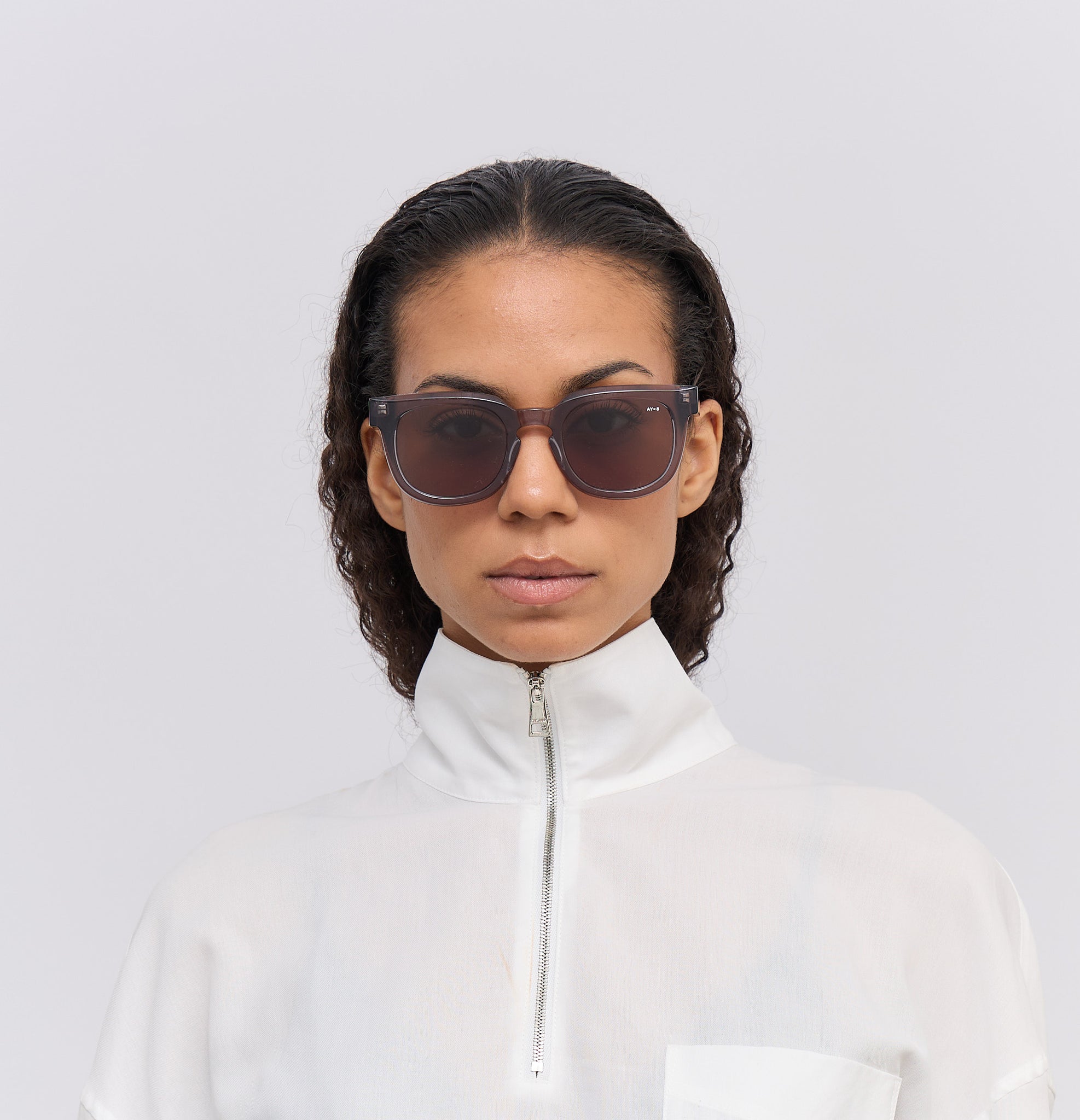 Vision - Transparent grey - James Ay