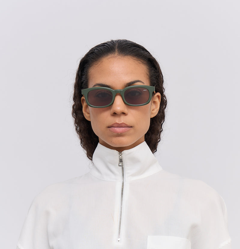 Vulture - Solid military green - James Ay - Model